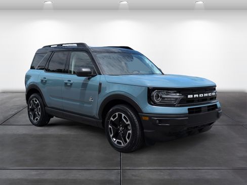 Used 2021 Ford Bronco Sport Outer Banks AWD/4WD image 2