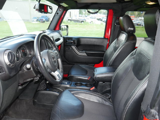 Used 2018 Jeep Wrangler Sport AWD/4WD image 2