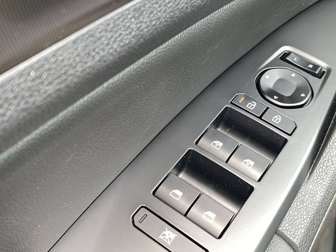 New 2026 Kia Sportage EX FWD image 11