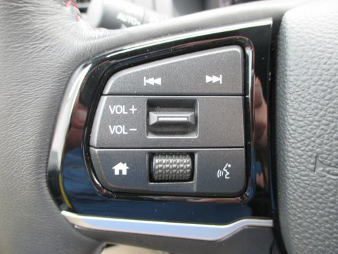 Used 2025 Honda Odyssey Sport-L image 26