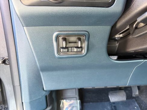 Used 2025 Ford Maverick XLT w/ Equipment Group 301A AWD/4WD image 7
