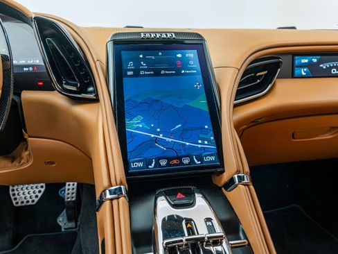 Certified 2023 Ferrari Roma Base image 32