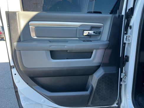 Used 2017 RAM 2500 Big Horn w/ Sport Appearance Group image 16