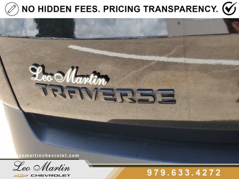 Used 2023 Chevrolet Traverse RS FWD image 6