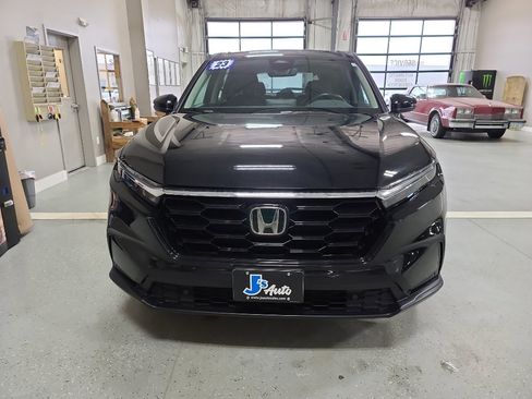 Used 2023 Honda CR-V EX-L image 3