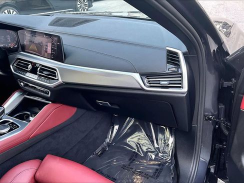 Used 2020 BMW X6 xDrive40i w/ Executive Package image 19