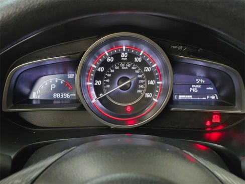 Used 2015 MAZDA MAZDA3 i Sport image 23