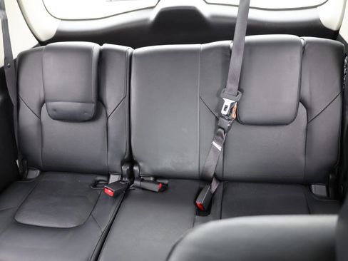 Used 2015 INFINITI QX80 Luxe w/ 22" Wheel Package image 17