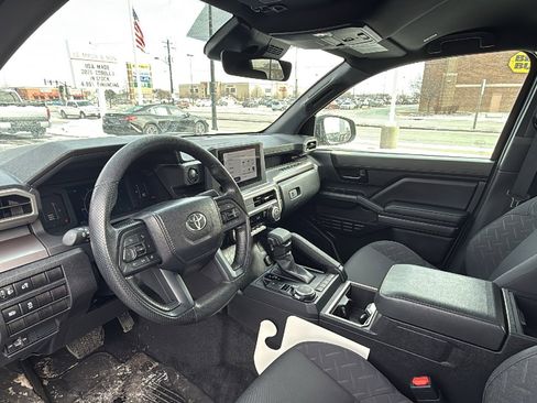 Used 2024 Toyota Tacoma SR5 image 15