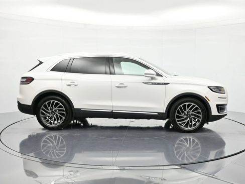 Used 2020 Lincoln Nautilus Reserve w/ Equipment Group 201A image 5