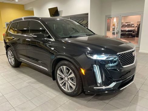 Certified 2024 Cadillac XT6 Premium Luxury image 8