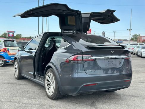 Used 2016 Tesla Model X 90D AWD/4WD image 8