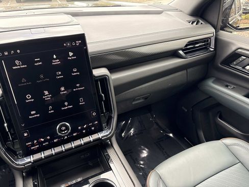 Used 2026 GMC Yukon AT4 w/ AT4 Premium Plus Package image 28