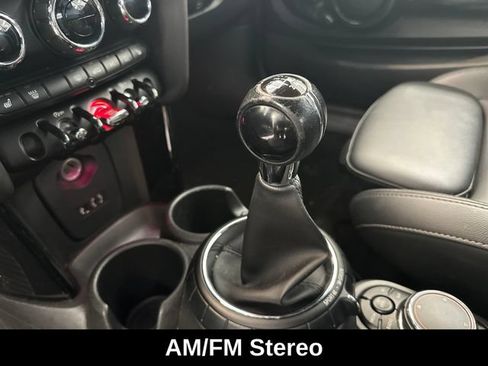 Used 2017 MINI Cooper S FWD image 4