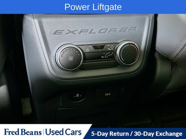 Used 2026 Ford Explorer Active AWD/4WD image 33