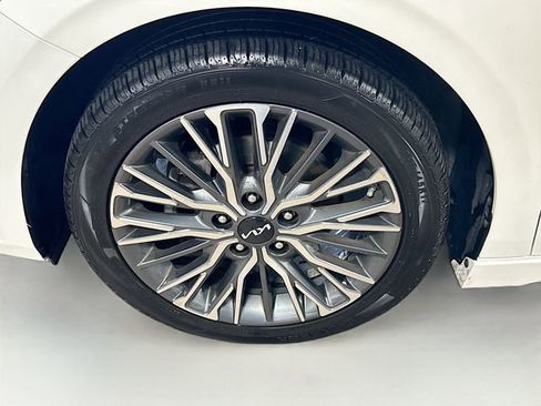 Used 2023 Kia Forte GT-Line image 10