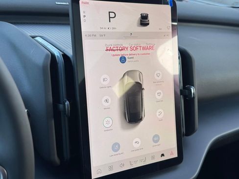 New 2026 Volvo EX30 Plus w/ Climate Package image 19