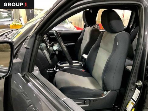 Certified 2020 Toyota Tacoma TRD Sport w/ Technology Package image 8