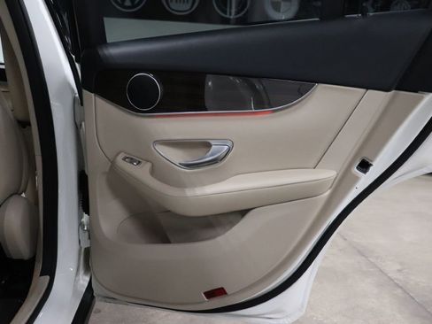 Used 2022 Mercedes-Benz GLC 300 image 18