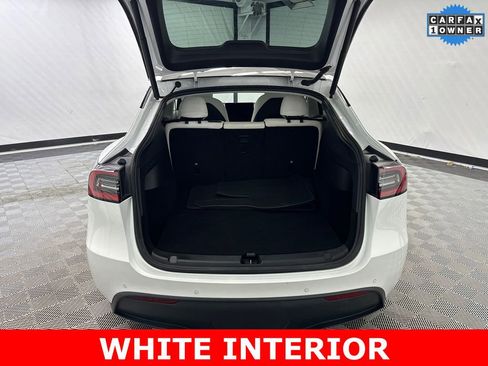 Used 2021 Tesla Model Y Long Range image 16