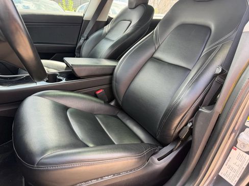 Used 2018 Tesla Model 3 Long Range AWD/4WD image 30