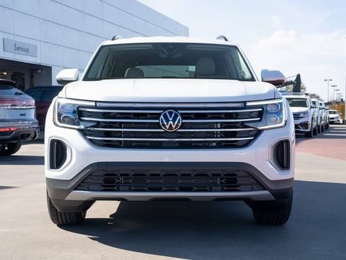 New 2026 Volkswagen Atlas SE image 9