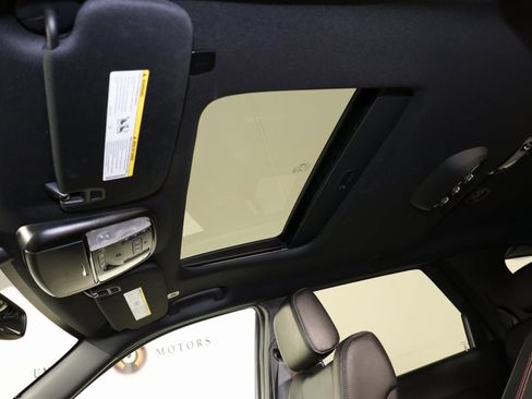 Used 2024 Dodge Durango GT image 14