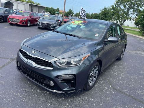 Used 2021 Kia Forte LXS FWD image 3