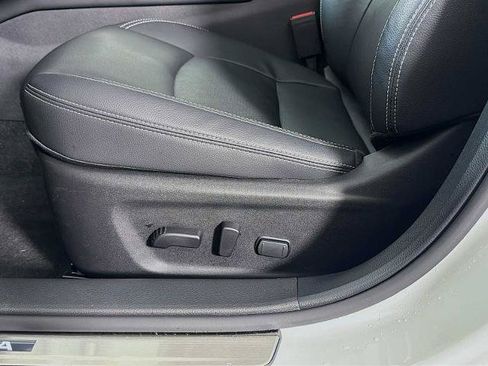 Certified 2025 Nissan Altima 2.5 SL AWD/4WD image 18