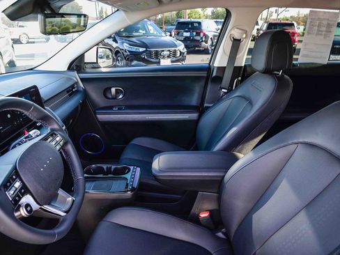 Used 2025 Hyundai Ioniq 5 Limited image 18