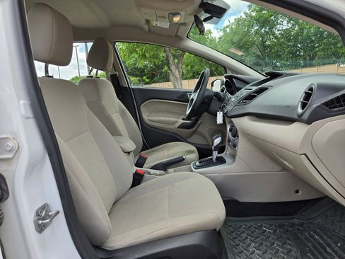 Used 2016 Ford Fiesta SE FWD image 27