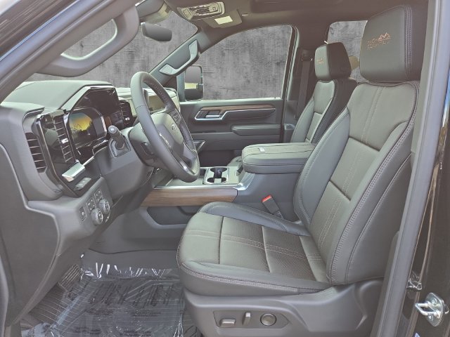 New 2026 Chevrolet Silverado 2500 High Country w/ High Country Premium Package AWD/4WD image 11