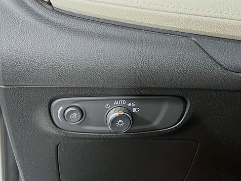 Used 2024 Buick Encore GX Preferred image 9