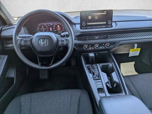 Used 2025 Honda Accord LX image 15