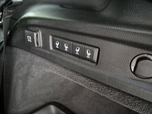 Used 2023 Jeep Grand Cherokee L Summit w/ Advanced Protech Group IV AWD/4WD image 37
