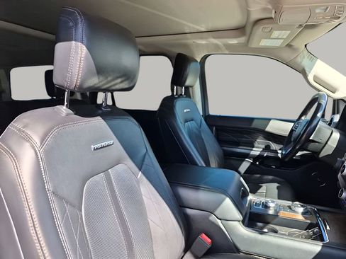 Used 2021 Ford Expedition Platinum image 15