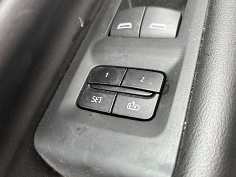 Used 2022 Chevrolet Suburban Z71 w/ Luxury Package AWD/4WD image 8