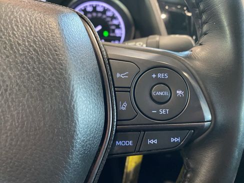 Used 2023 Toyota Camry SE image 21