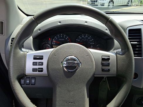 Used 2019 Nissan Frontier SV AWD/4WD image 18