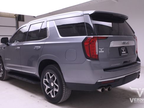 Used 2021 GMC Yukon Denali image 3