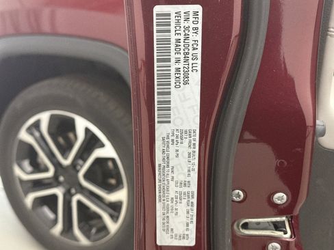 Used 2022 Jeep Compass Limited AWD/4WD image 11