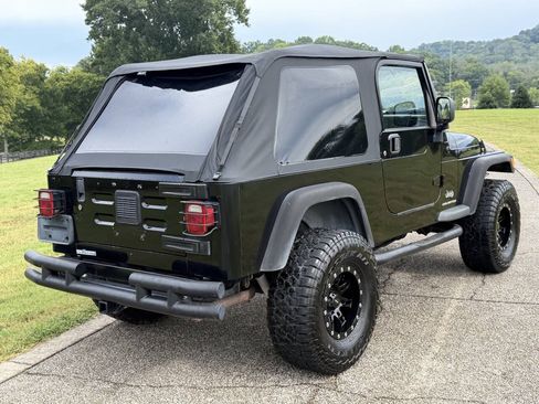 Used 2004 Jeep Wrangler 4WD image 13
