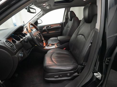 Used 2010 Buick Enclave CXL image 7