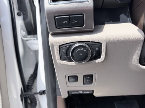 Used 2019 Ford F450 Limited AWD/4WD image 15