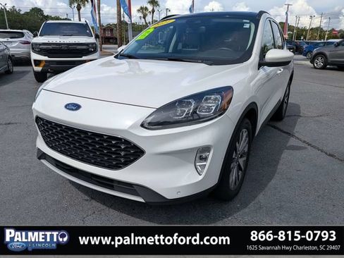 Used 2021 Ford Escape Titanium AWD/4WD image 7