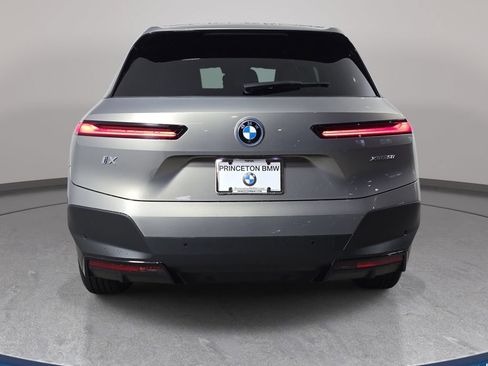 Used 2024 BMW iX xDrive50 AWD/4WD image 6