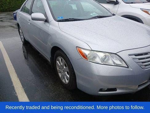 Used 2007 Toyota Camry XLE w/ Leather Pkg FWD image 1