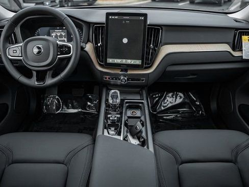 New 2026 Volvo XC60 B5 Plus w/ Protection Package Premier image 21