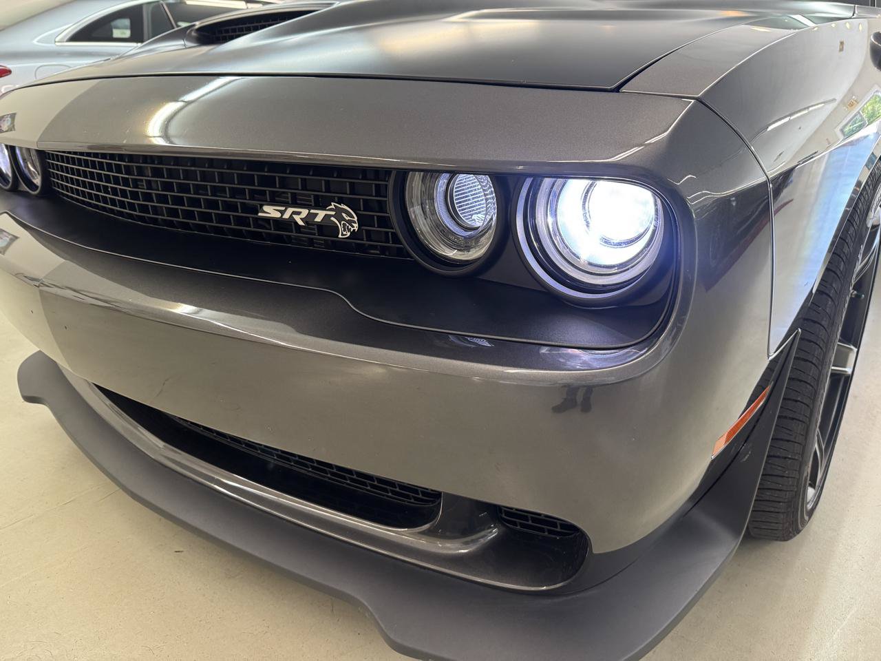 Used 2018 Dodge Challenger SRT Hellcat RWD image 24