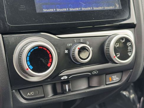 Used 2017 Honda Fit EX-L image 19